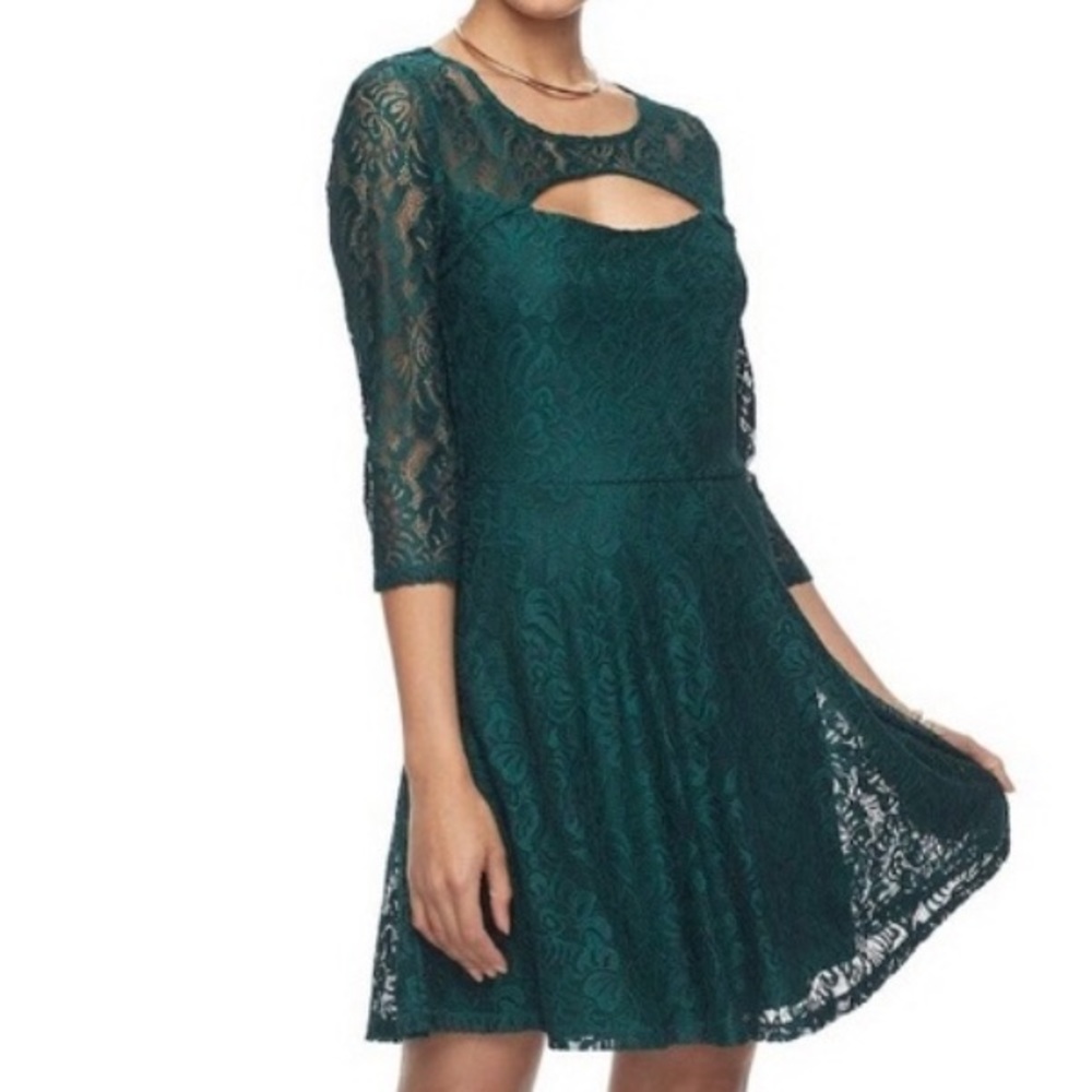 EUC Almost Famous Emerald Green Keyhole Cutout Lace Dress